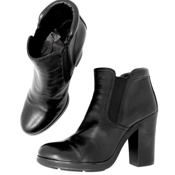 PRADA CHUNKY HEELS BLACK LAMBSKIN LEATHER CHELSEA BOOTS BOOTIE SZ 6.5 - Picture 2 of 14